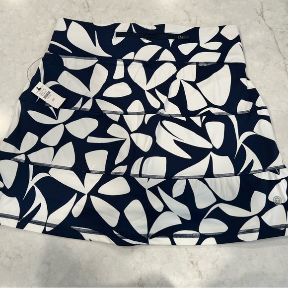 NWT T by Talbots Performance Interlock Skort Size SP - Picture 3 of 10